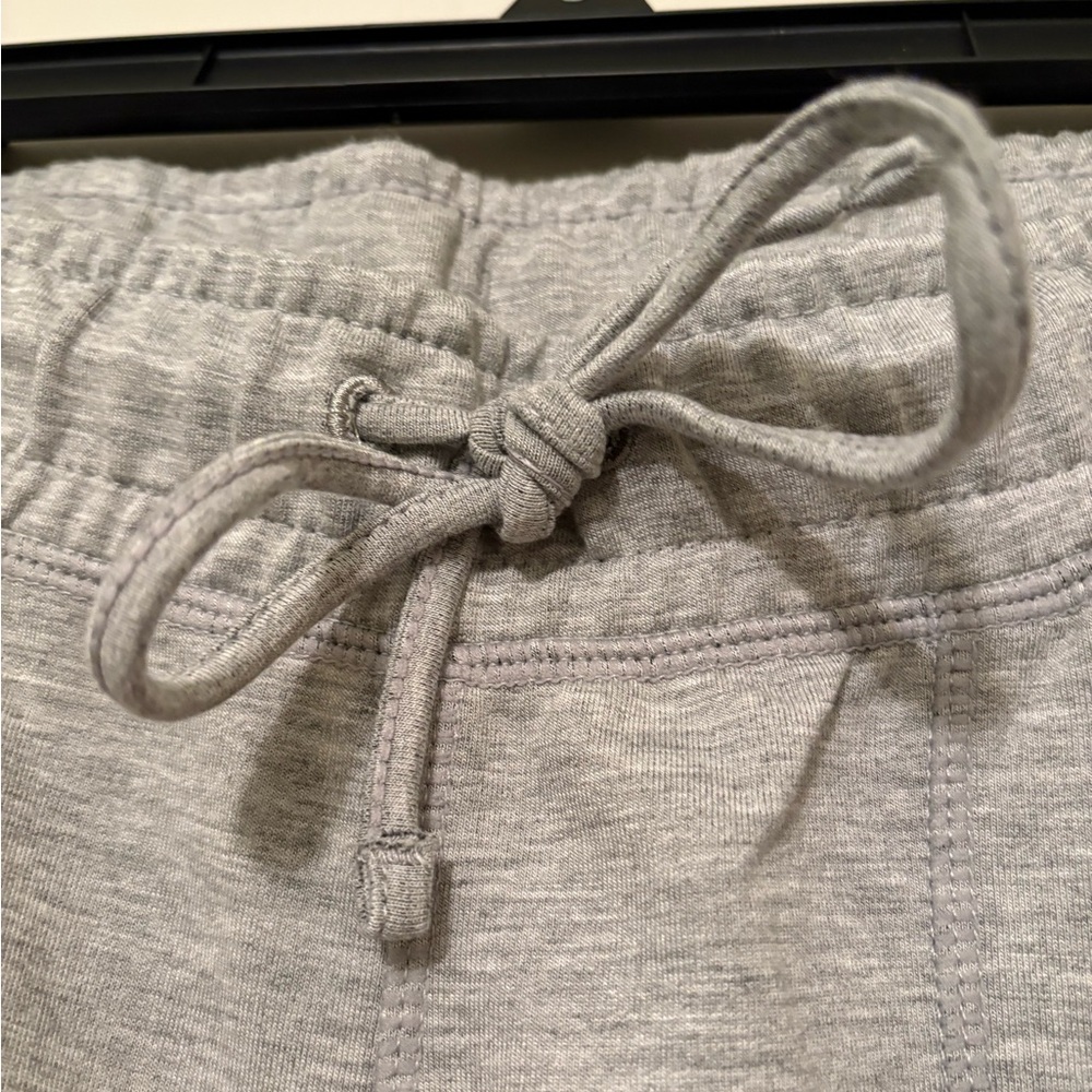 Reebok Women’s Joggers - Picture 4 of 5
